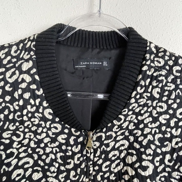 Zara Women's‎ S Black White Sickled Quilted Cropped Full Zip Jacket - Picture 2 of 8